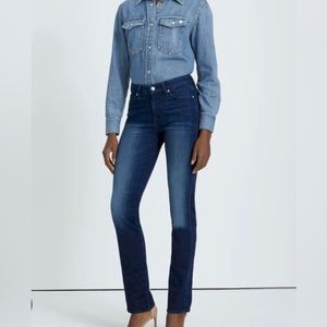 Kimmie Straight in Dian - Dian / 28 / 7U301005